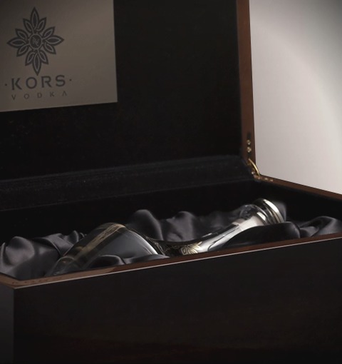 Kors Luxury Walnut Box Kors Luxury Walnut Box With Velvet And Silk